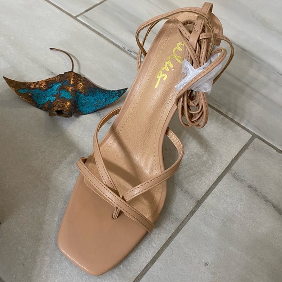 New in Box Lulu's Simonee nude wrap sandal heels - smokeshow!! 🔥👯♀️ - Picture 5 of 9